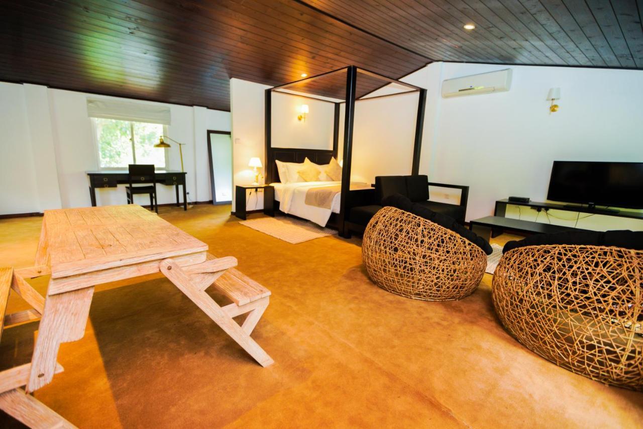 Villa Le Maas Tota Koslanda Exteriör bild